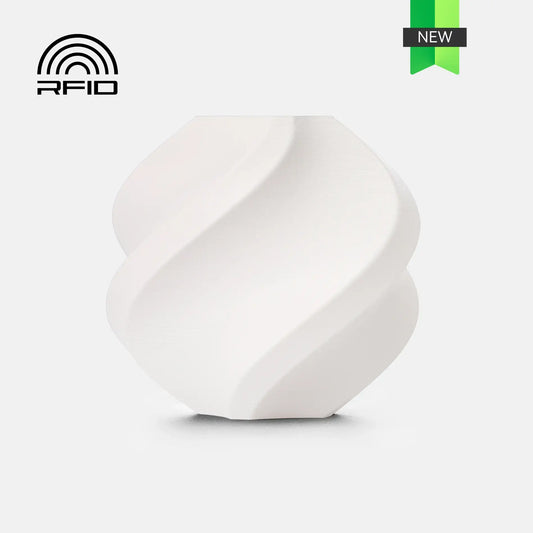 Bambu Lab PETG Basic – Filament für Outdoor & Funktion, 3D-gedruckte weiße Vase mit gedrehter Oberfläche.