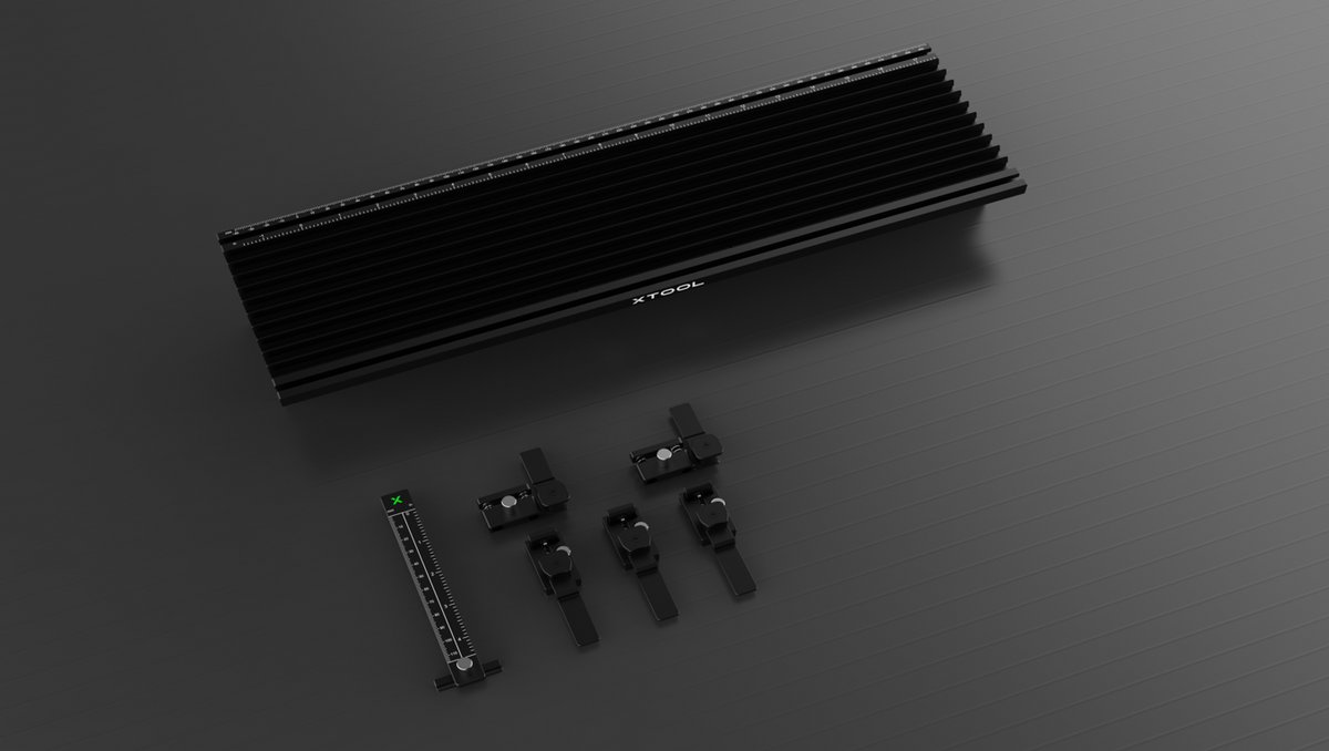 xTool F1 Slide Extension mit Klemmen und Befestigungsteilen