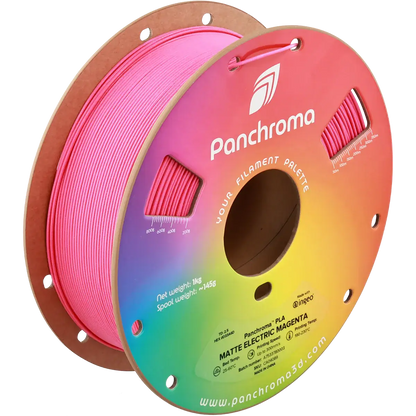 Polymaker Panchroma PLA Matt - das PLA für sanfte Oberflächen in Matter Electric Magenta auf einer Filamentrolle.