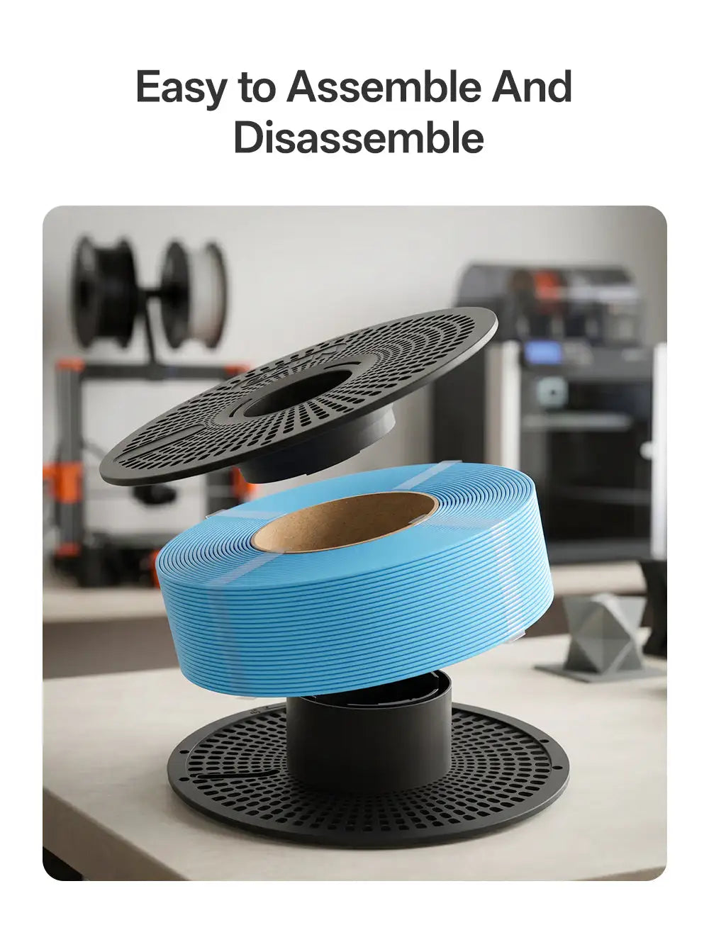 eSUN eSpool+ 2.0: Spule mit blauem Filament wird auf die Mehrwegspule gesteckt